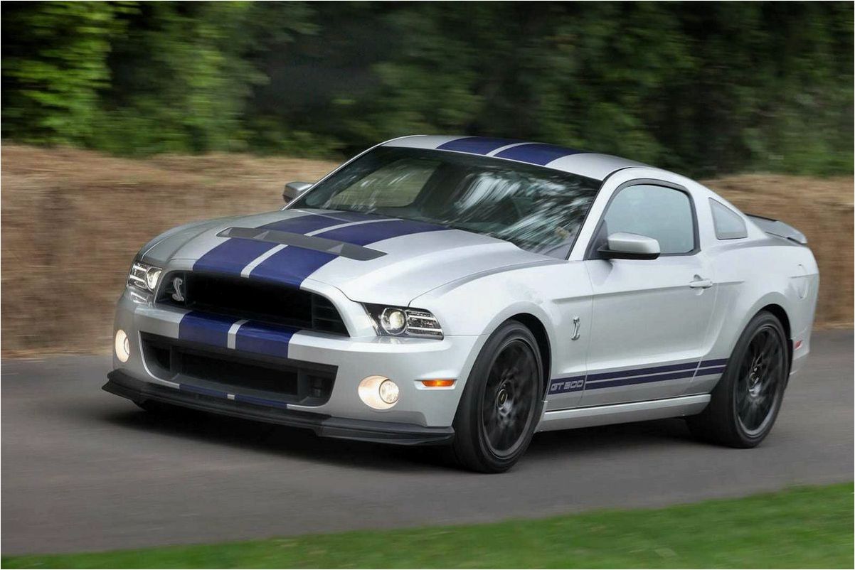 Энтузиазм и мощь автомобиля Shelby GT500CR