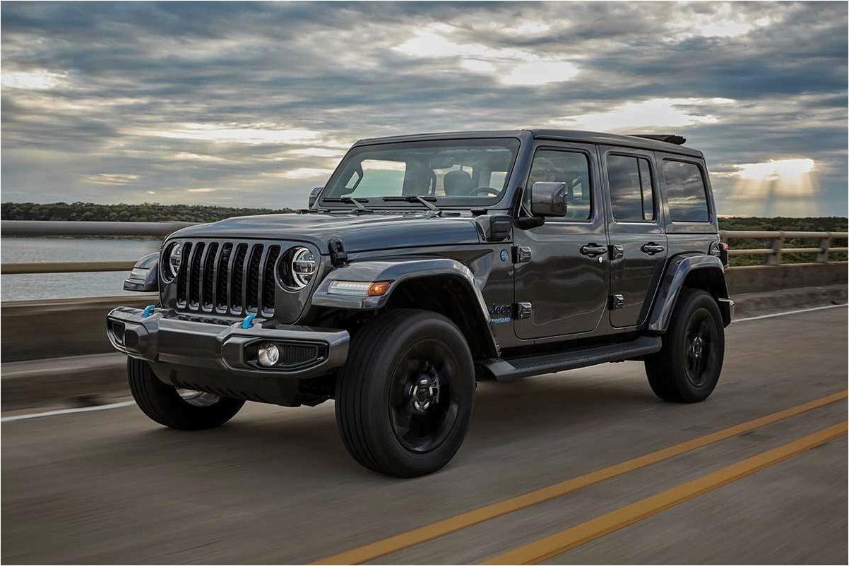 Современный Jeep Wrangler 4xe с гибридными технологиями