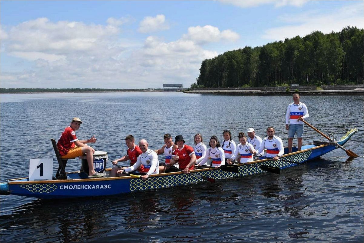 Групповые гонки на лодках-драконах как идеальный водный спорт для команды до 20 человек