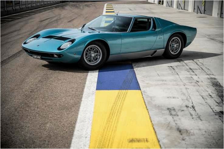 Легенда итальянского автопрома Lamborghini Miura